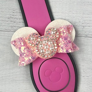 Pretty as a Glittering Pearl Ear Band Bow | Magic Band Bow