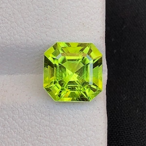 Natural Peridot Loose Gemstone, Green Color, Asscher Cut Ring/Jewelry Size, Peridot Gemstone ~ 2.35 Carats