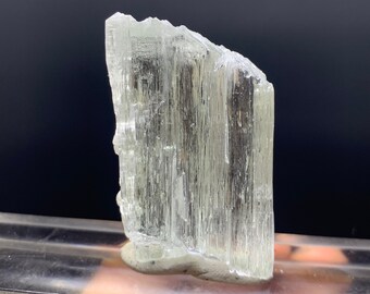 Raw Pink Kunzite Crystal: Rough Spodumene Stone, 40g