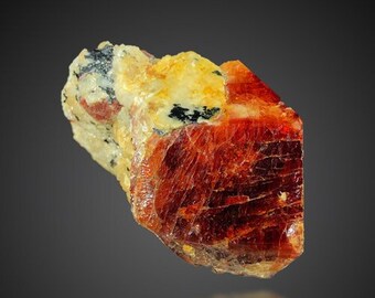 レッドジルコン結晶標本：天然宝石、パキスタン産（30g） - Etsy 日本