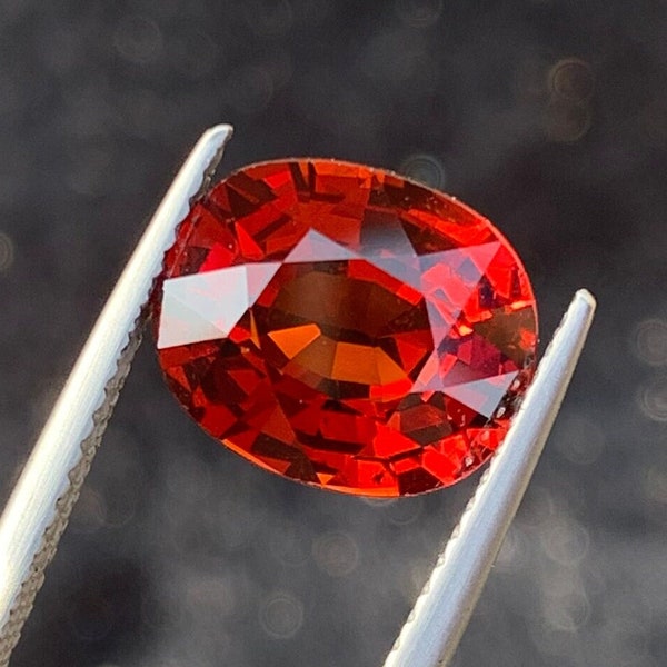 Dark Red Spessartite Garnet Loose Gemstone, Natural Stunning Garnet Cut Stone, Oval Cut, Eye Clean Clarity, January Birthstone, 4.60 Carat