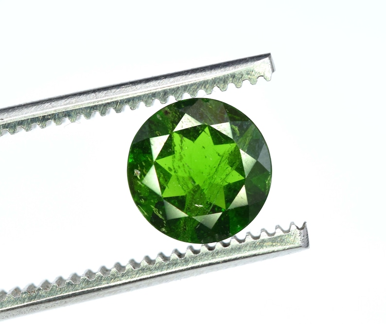 6*6*1.80 mm 1.75 Carats Beautiful Genuine Round Daimond Cut Lustrous Hunter Green Color Chrome Diopside Gemstone From Eastern Siberia