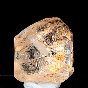 Topaz Crystal ,Terminated Damage Free Natural Topaz With Tourmaline Inclusions inside From Pakistan - 16 Gram , 22*21*16 mm