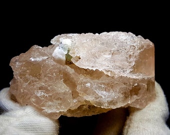 Natural Topaz Crystal from Pakistan (75x55x36 mm)