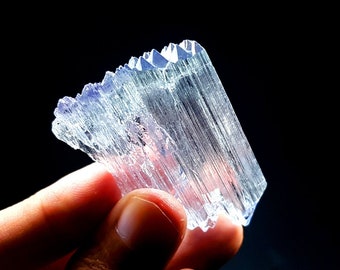 Natural Purple Kunzite Crystal with Unique Terminations (20 Gram)