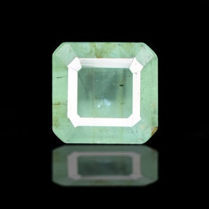 Zambian Emerald Loose Gemstone: Square Cut, 1.85 Carat (7x7x5 mm)