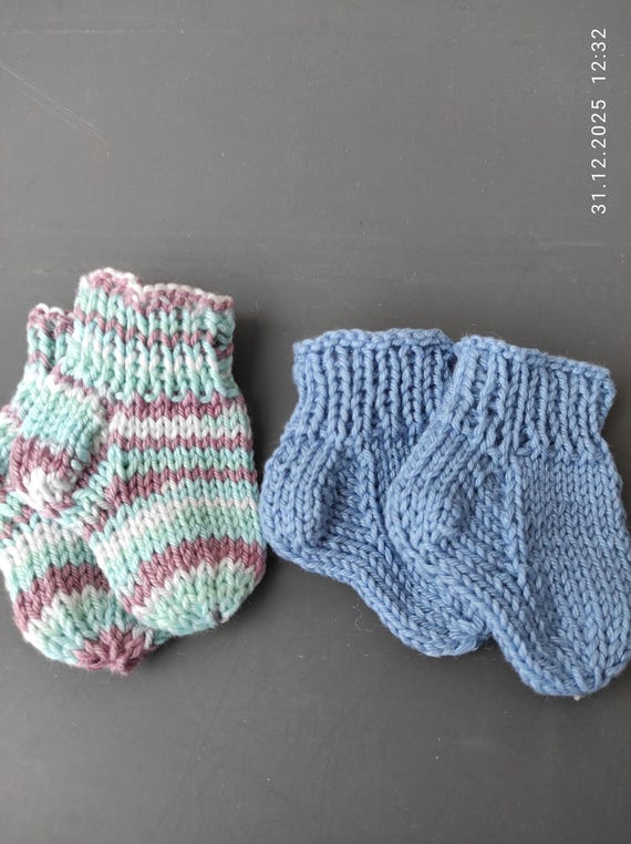 6cm !! Puppensocken . Neue Socken gestrickt 6cm !!! Fußlänge Puppen 43cm Söckchen bunt oder uni, handgestrickt 100%Baumwolle