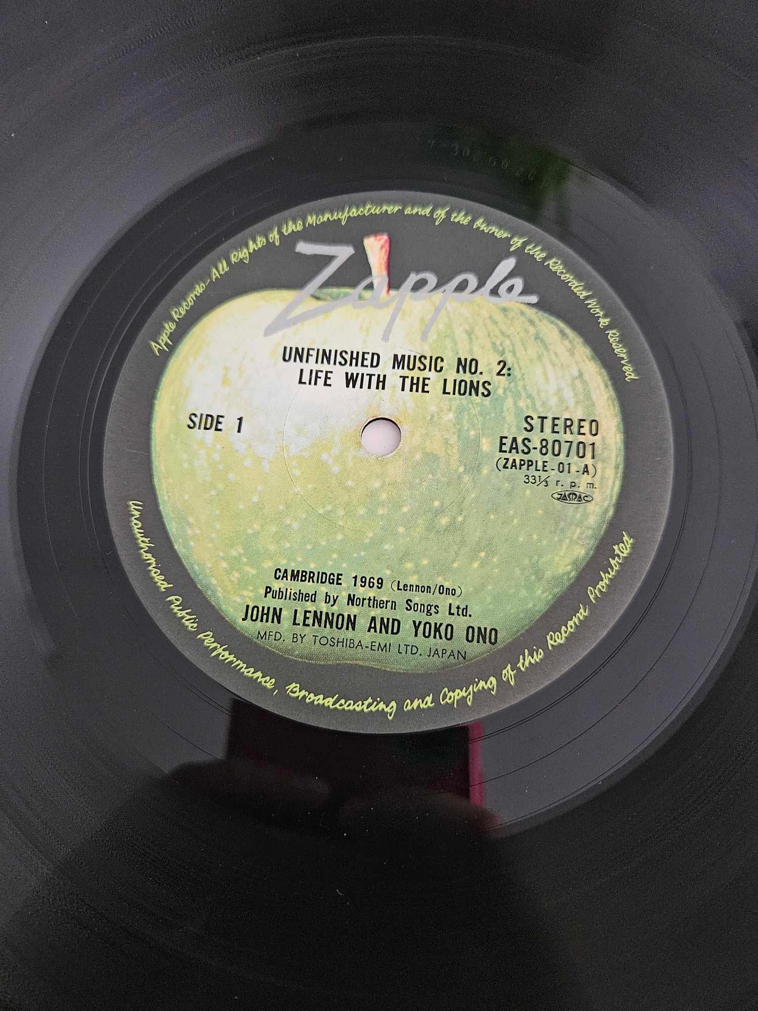 John Lennon & Yoko Ono- Unfinished Music No. 2: Life With the