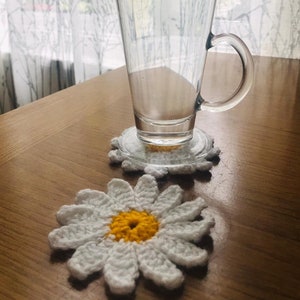 Crochet Daisy Placemats