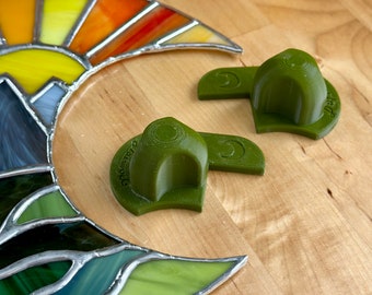 Grinder Cookie Puck Stained Glass 90 Degree Finger Saver Puck Set