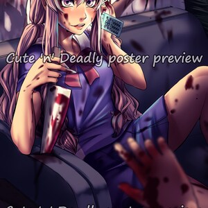 Puede incluir: Una joven con cabello rosado y un uniforme escolar morado y azul sostiene un cuchillo ensangrentado y un tel&eacute;fono m&oacute;vil. El fondo es una habitaci&oacute;n oscura con salpicaduras de sangre en las paredes. El texto "Cute 'n' Deadly poster preview" est&aacute; escrito en la imagen.