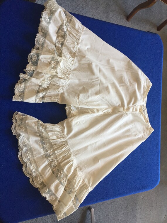 1920s Ladies Bloomers