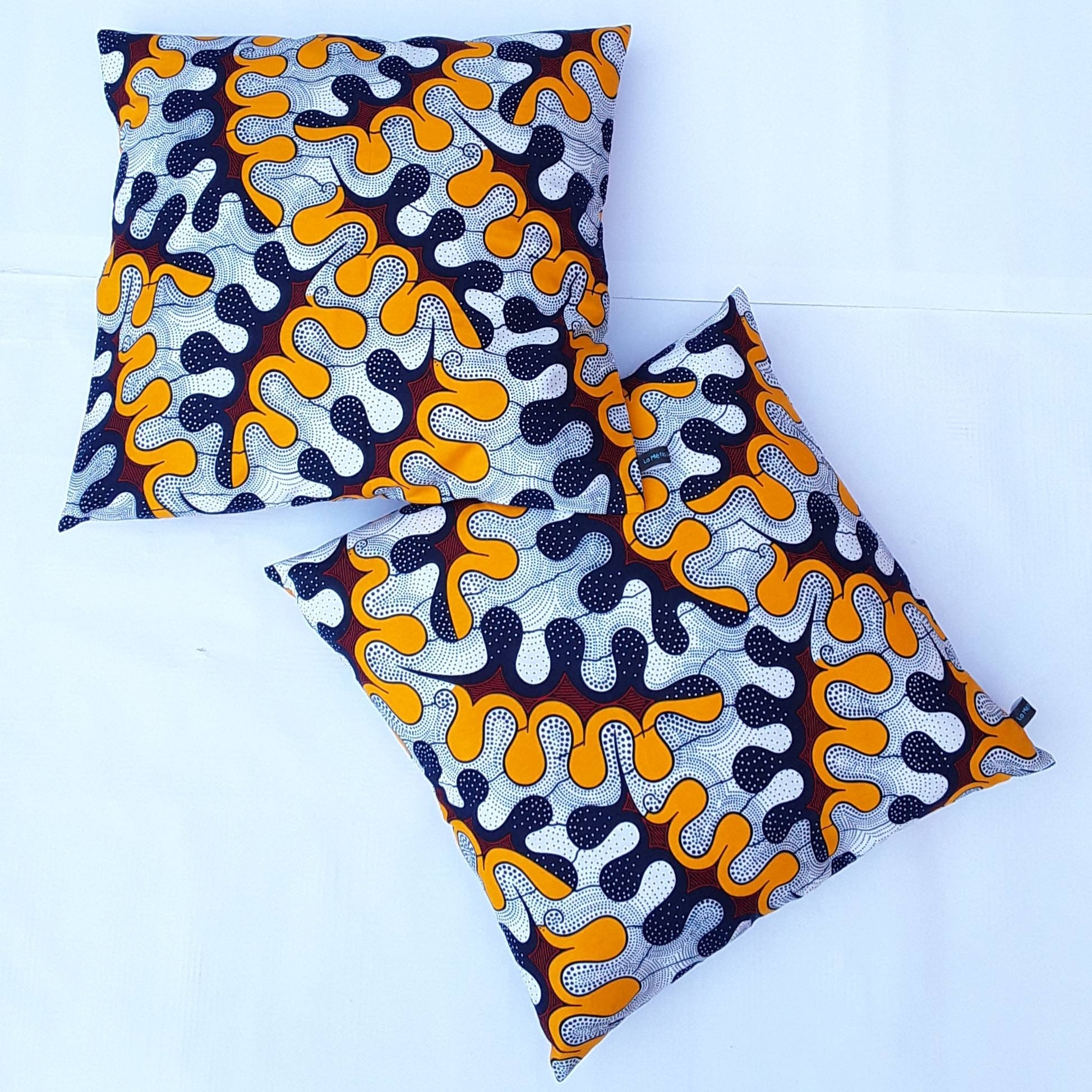 Housse Coussin 100% Wax Veritable Ghana Dim 50x50. Fermeture Velcro à L'arrière. Vendue L'unité