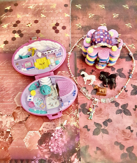1995 Polly Pocket Palomino Pony and Flower Play-Sets, Doll Pendant Beaded Necklace and 3 Animals