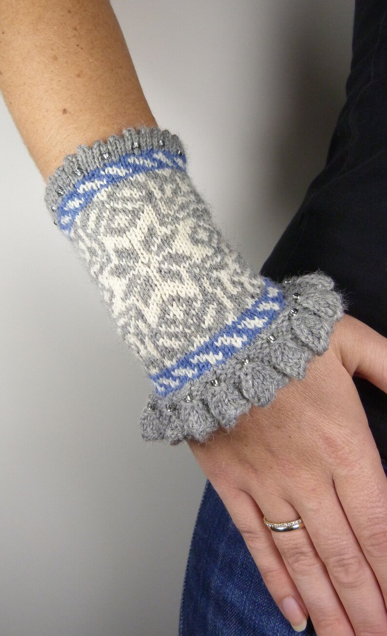 Pulse warmer MARTHA cuffs Arm warmers mitaines fair isle knitted tricotées trend fashion winter autumn image 1