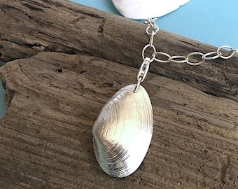 Charms sand gaping shell 925 silver