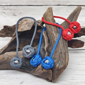 Paracord Celtic Slammer Begleri, Fidget Game, Skill Toy, Available in 3 Lengths, Customizable Colors