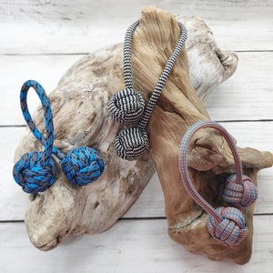 Paracord Monkey Fist Begleri, Fidget Game, Skill Toy, Available in 3 Lengths, Customizable Colors