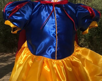 Snow White Dress, Princess dress Princess costume, princess halloween costume, Disney trip, princess gown, birthday dress