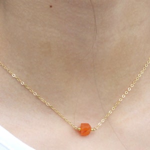 Carneoolketting, ruwe kristallen ketting, natuurlijke kristallen ketting, edelsteenketting, gold filled ketting
