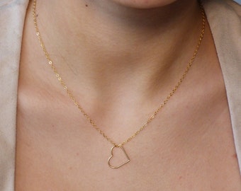 Dainty Heart Necklace, Gold Love Heart Pendant Necklace, Minimalist Necklace, Gift for Her