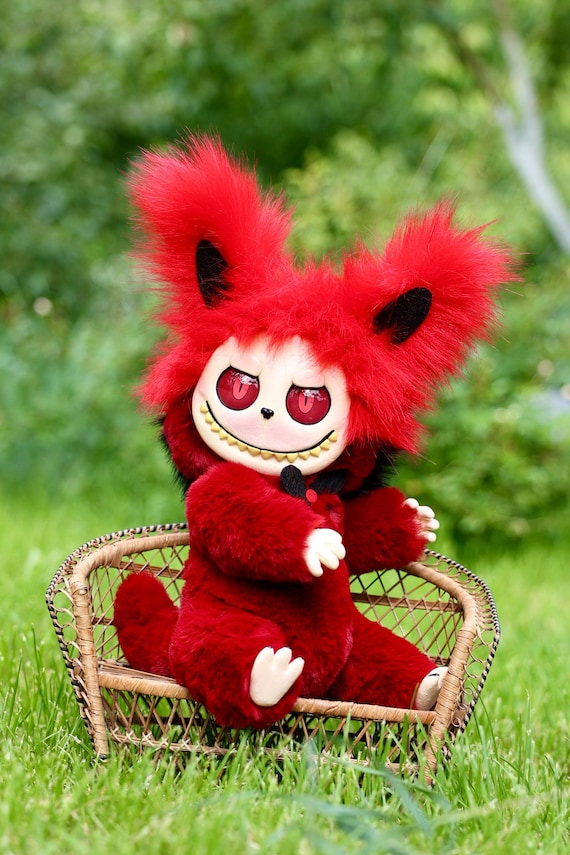 Moe-124 属性 Alastor 同人 20cm doll ぬいぐるみ Anime Hotel Hazbin Alastor Plush Doll Stuffed Toy Plushie