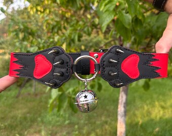 Fabriqué sur commande ! Collier rouge-noir pattes de chat, collier, collier à fourrure, collier fait main, collier de créateur, collier à crampons, tour de cou