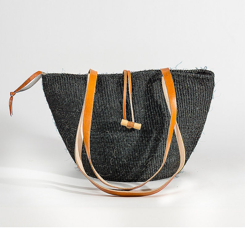Black HandWoven Sisal Basket; Kiondo bag; African tote bag; Handbag; Sisal tote bag; African basket