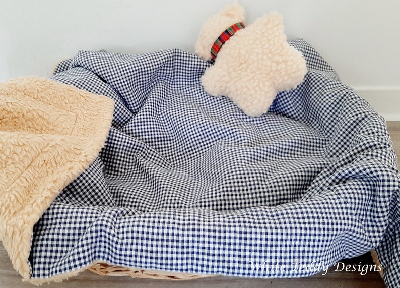 Hundedecke Teddyfell Vichy Karo marine Kuscheldecke Hund Körbchendecke dog blanket Plüschdecke Tierdecke dunkelblau Bild 3