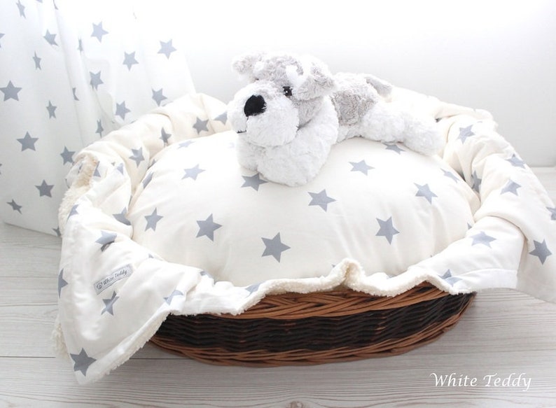 Hundedecke Teddyfell Sternenhimmel weiss/grau Sterne Kuscheldecke Haustier Hund Körbchen Bild 2