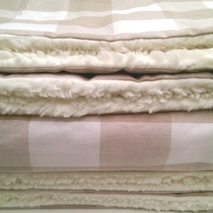 Dreamlike cuddly blanket XXL, sofa blanket, duvet, children&#39;s blanket, throw, beige maxi check