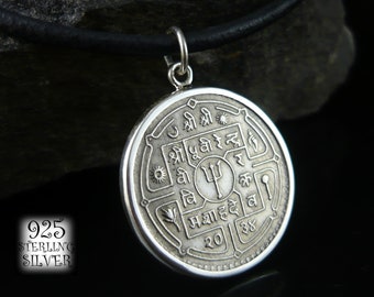 Wisiorek Nepal 1977 * srebro Ag 925 * moneta oryginalna miedzionikiel * naszyjnik skóra * łańcuch * urodziny *biżuteria hand made * medalion