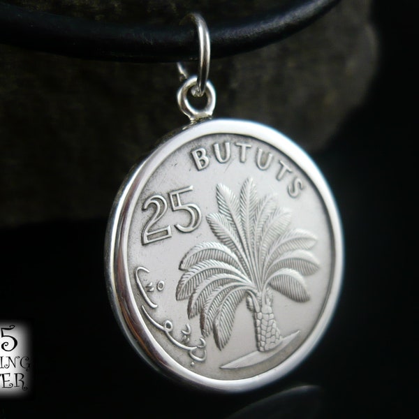 Anhänger Münze Gambia 1971 * Silber Ag 925 * Kupfer-Nickel-Münze * Stahlmünze * zum 25 Geburtstag * Kunsthandwerk *  Kreis Halskette *Afrika