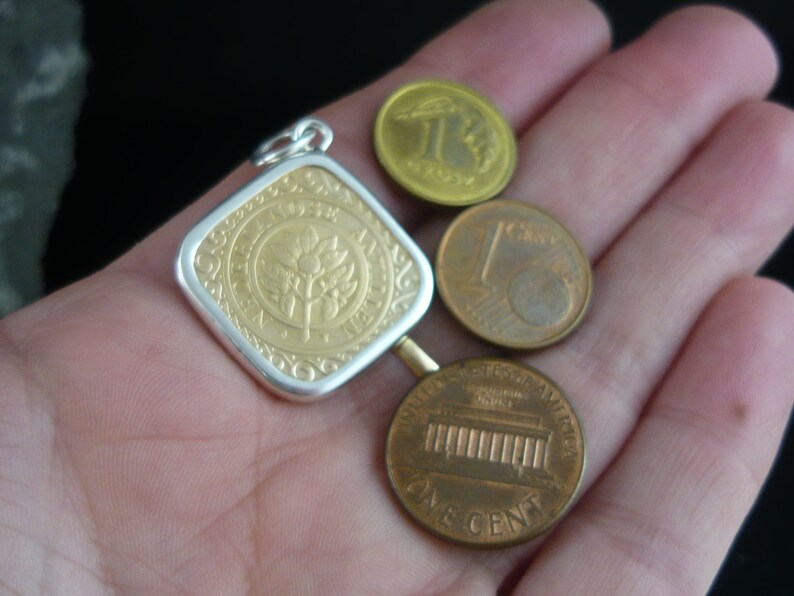 Pendentif Antilles néerlandaises 1999 argent 925 pièce en acier plaqué bronze pour 50e anniversaire collier en cuir chaîne fleur d'oranger image 10