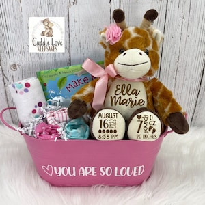 Baby Girl Giraffe Theme Gift Basket, Personalized New Baby Gift, Baby Stats Giraffe, Baby Shower Gift, Newborn Gift Basket, Custom Baby Gift