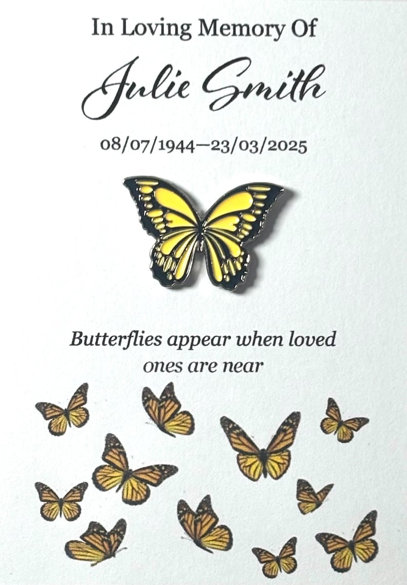 Insignia personalizada de mariposa esmaltada – Recuerdo conmemorativo, detalle para funeral, regalo de recuerdo / Yellow