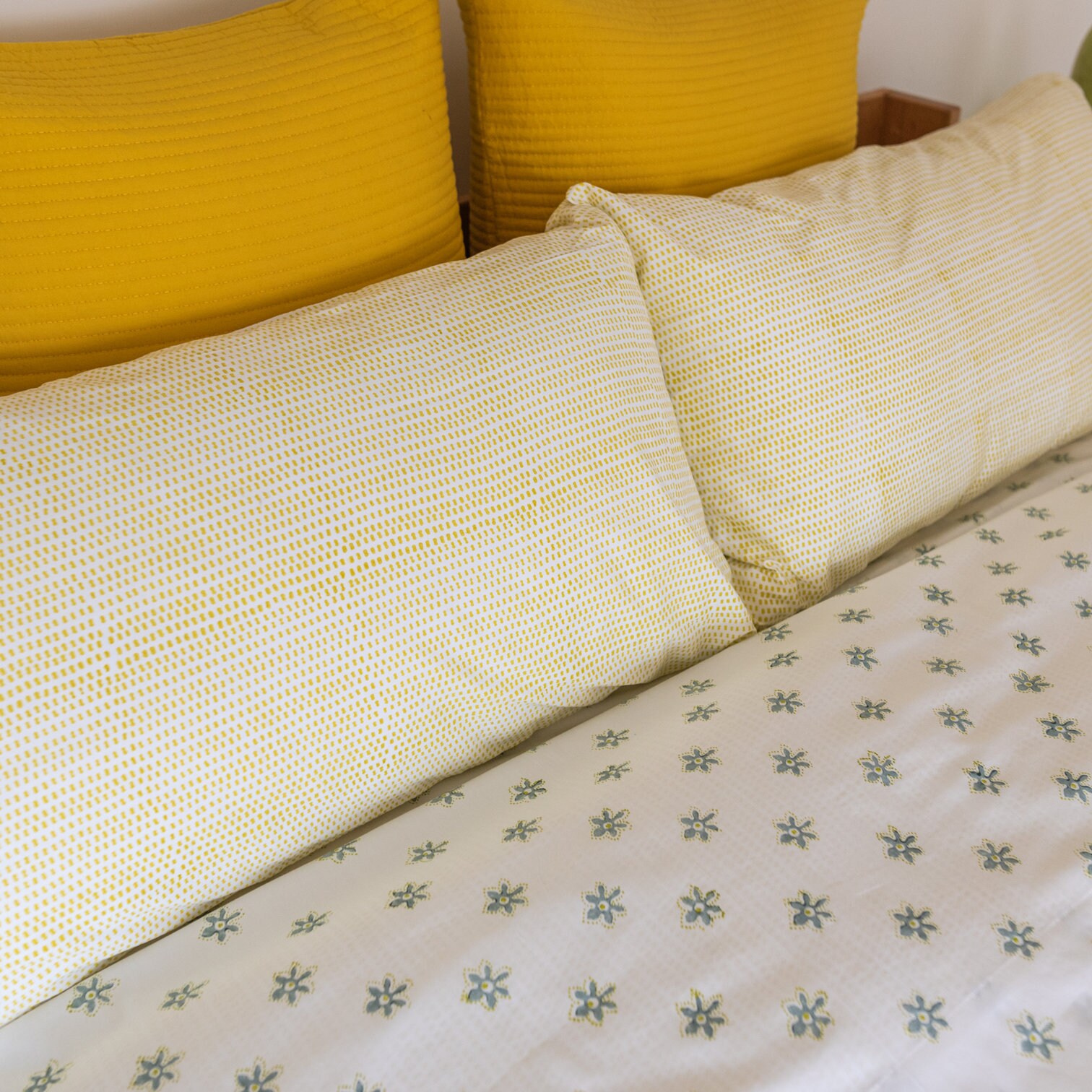 Draps Organiques Imprimés en Bloc et Taies d'oreiller Dans Forget Me Not