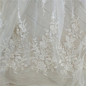 Floral Wedding Lace Fabric: Light Ivory Bridal Veil Guipure Lace