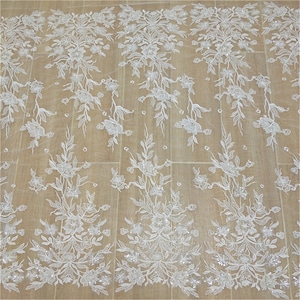 New style Ivory heavy beaded embroidery bridal lace fabric 51&#39;&#39; width by the yard
