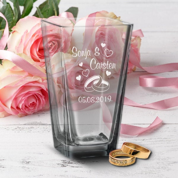 personalisierte Vase mit Gravur zur Hochzeit mit Wunschnamen und Datum - Ringe