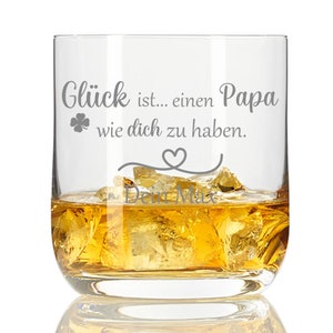 Personalized whiskey glass Leonardo. Lucky is to have a dad like you with your desired name, gift for Father's Day, birthday