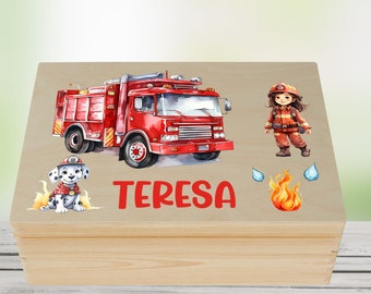 personalisierte Erinnerungskiste Erinnerungsbox Feuerwehrfrau Holzkiste mit Namen, Geschenk für Jungen Feuerwehrhund Feuerwehrauto