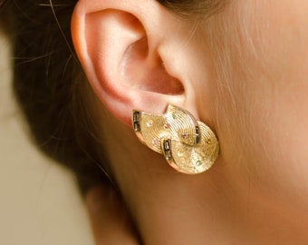 Abstract wave earrings by Coro jewelry, Crystal Earrings 1960s, Non Pierced Earrings
