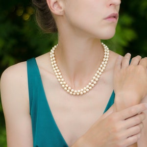 Ivory pearl necklace by 1980s Monet jewelry, Double strand choker necklace image 2