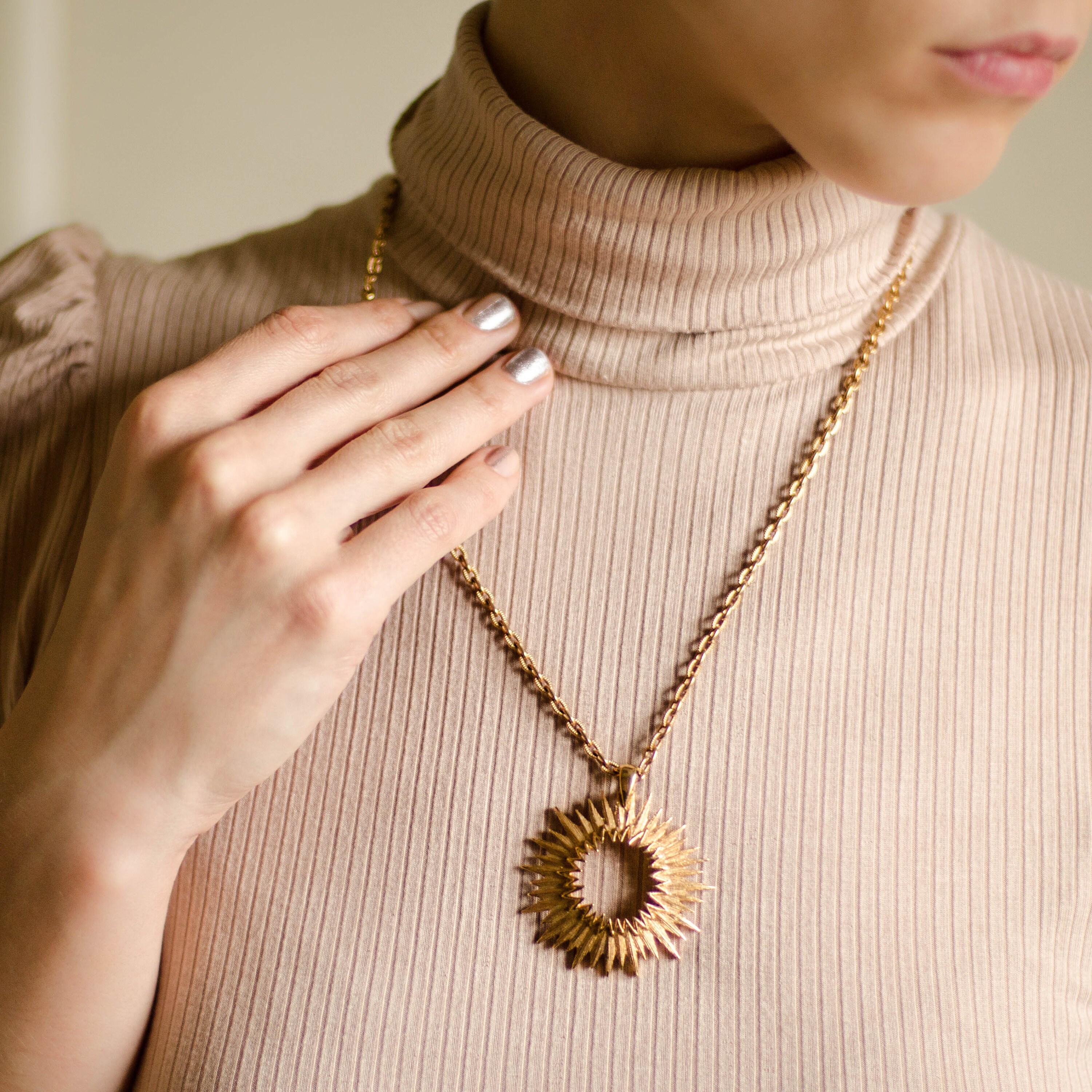 Sunburst necklace Clearance