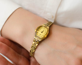 Ladies watch bracelet Luch, Small watch vintage, Soviet watches for women