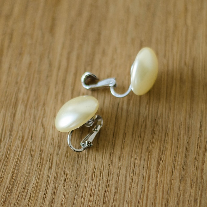 Crown Trifari large pearl earrings Clip on earrings june Etsy