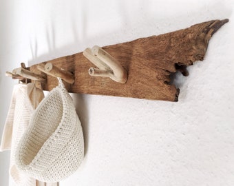 Towel rail, reclaimed wood, hook strip "Oak wood with 4 knots"