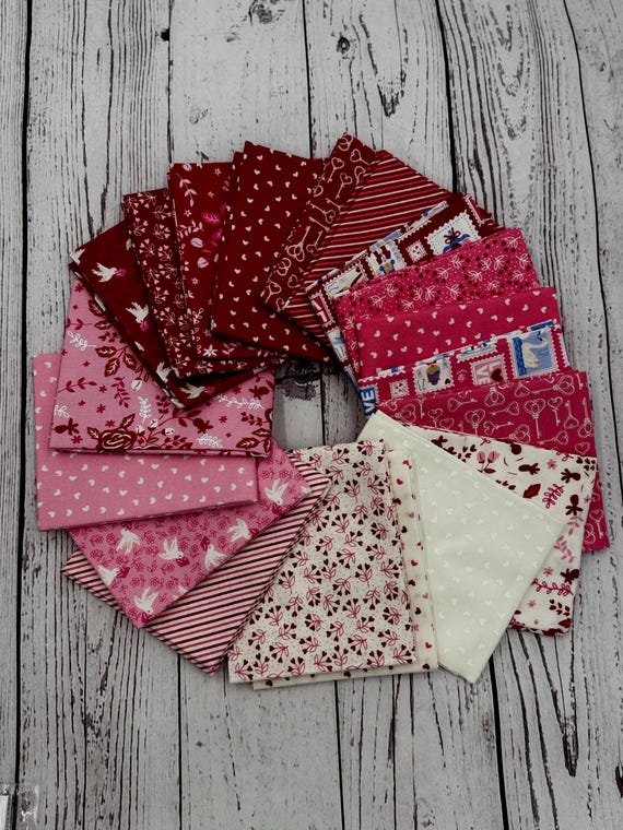 Be Mine By Stacy Iest HSU Fat Quarter Bundle by Moda