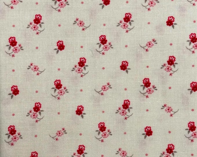 Fat Quarter My Summer House Creamby Bunny Hill for Moda 3045-11